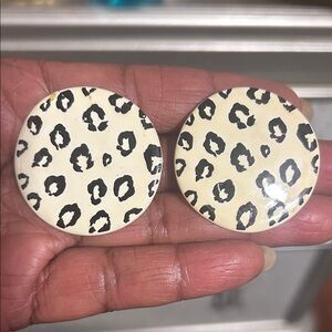 Vintage Black and Cream Leopard Earrings
